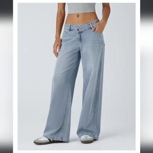 HALARA Flex Asymmetric Low Rise Baggy Wide Leg Light Wash Nwt Size XL Tall